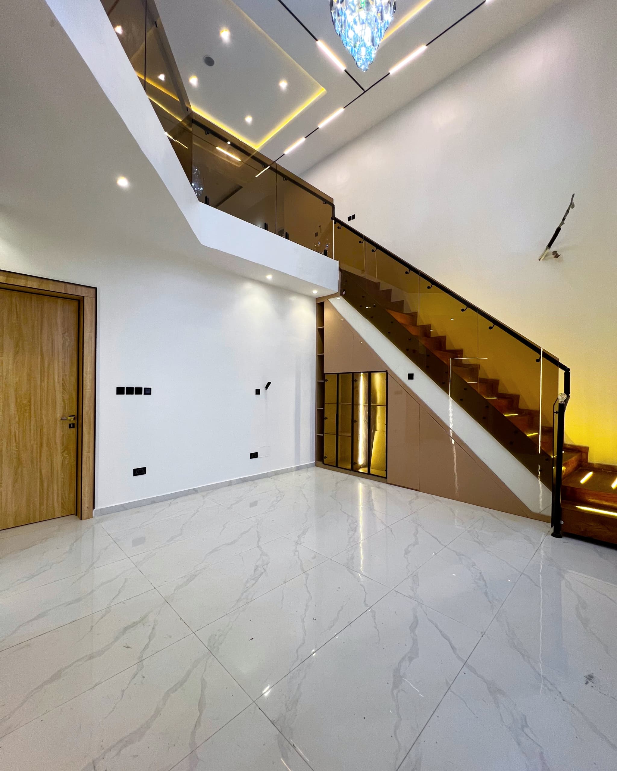 SEMI - DETARCHED 4 BED WITH BQ (BERA ESTATE CHEVRON)