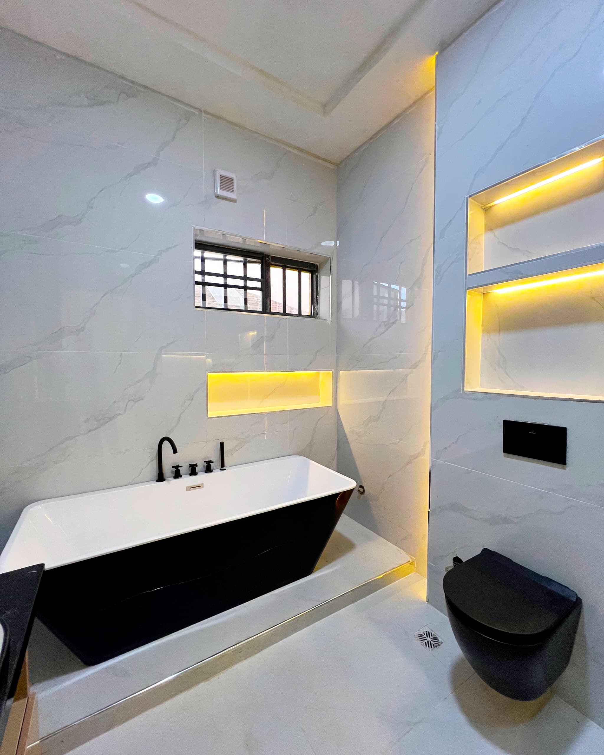 SEMI - DETARCHED 4 BED WITH BQ (BERA ESTATE CHEVRON)